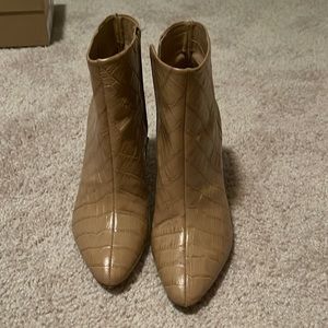 Antonio Melani Stazie Leather Side Zip Pointed Toe Booties tan - worn once